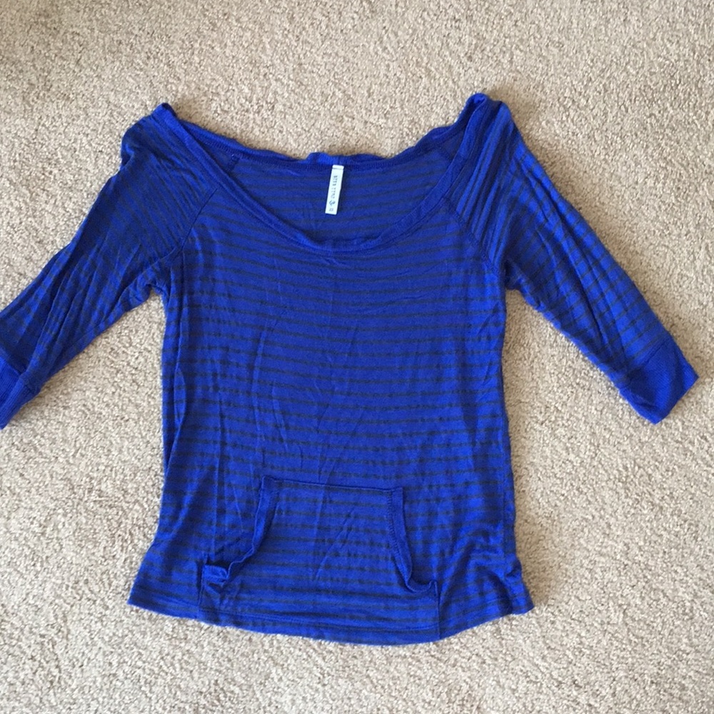 XS drapey off the shoulder slouch top